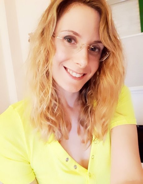 arab muscle onlyfans erotic photo