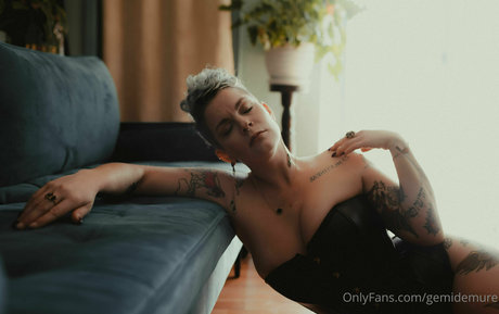 gemidemure model xxx pictures