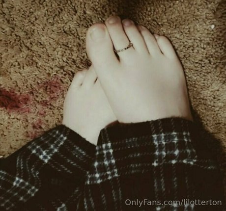 lilotterton pornstar nude photos