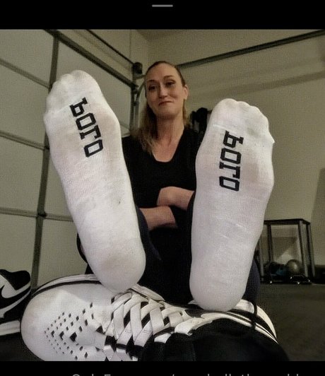 seechellethegoddess sex model photos