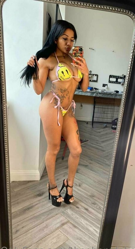 kikiluxxxe pornstar hd archive