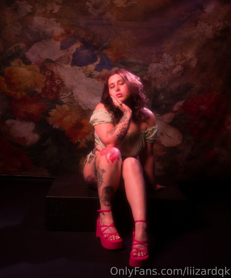 liizardqk adult actress archive