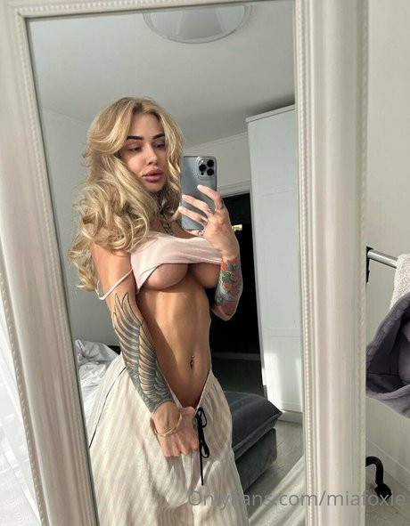 miafoxie nice star pictures