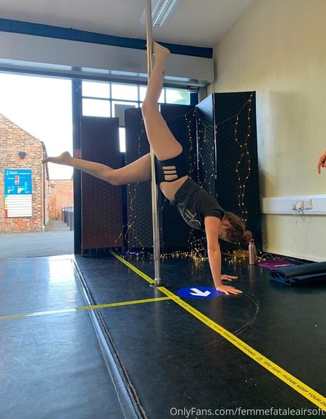 Femmefataleairsoft nice model pictures