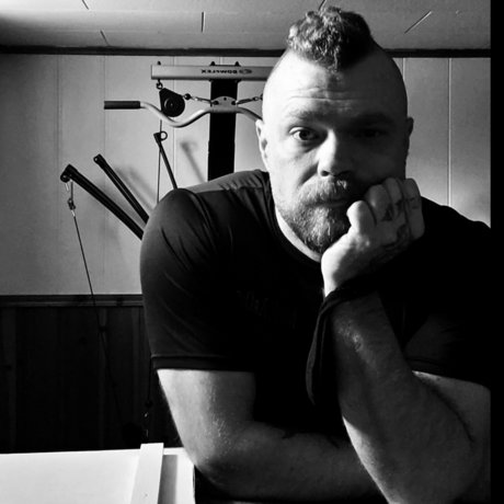 Michael Panic model top pictures