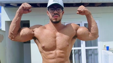 Mike Hotking hot pornstar img