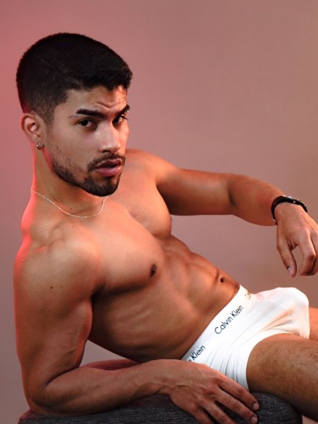 anderson parker exclusive model img