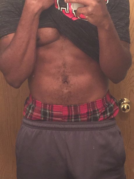 BiggRhok23 pornstar free pic