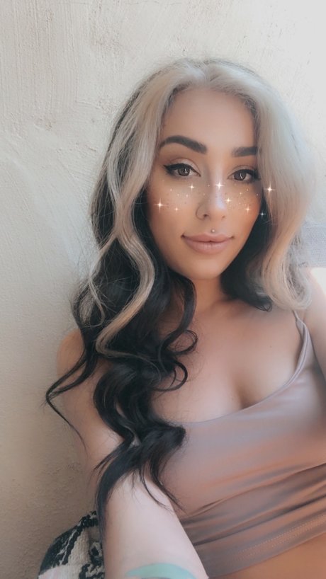 Mina Minks_ top model picture