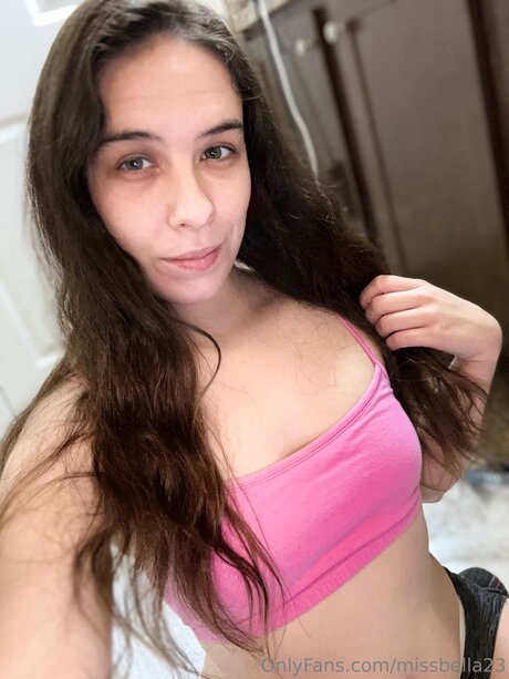 MissBella hot star pics