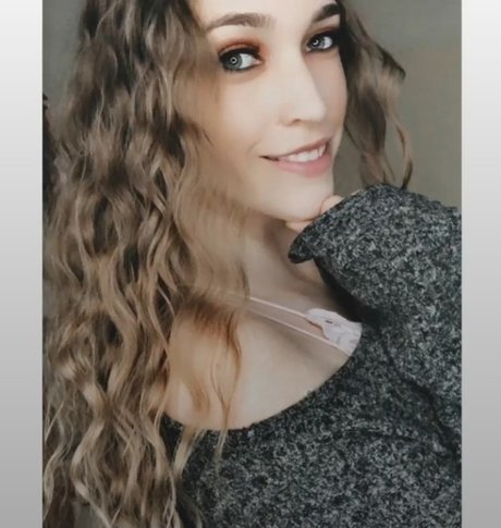 Anna Banana exclusive pornstar archive