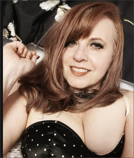 Miss Pandora naked model pictures