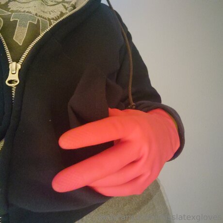 Miss Latex GLoves model sexy images