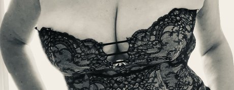 Mistress Jasmin perfect pornstar photo