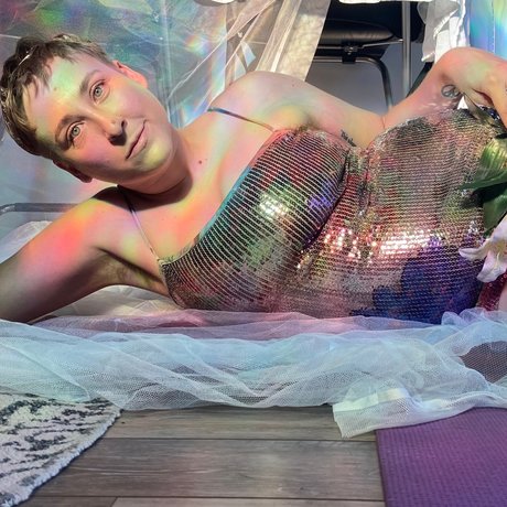 Missy Burps adult star images