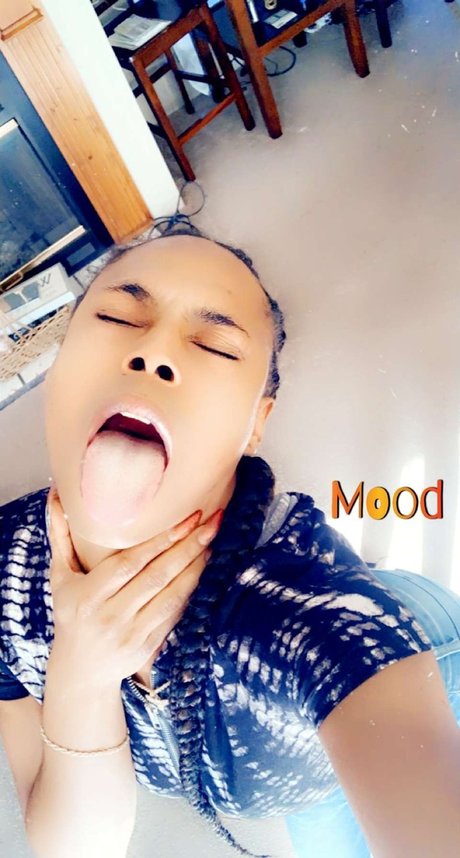 Shenell star nude photos