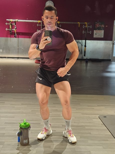 Yojan Sanz xxx pornstar photo