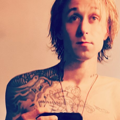 Midnite Mode naked star pics