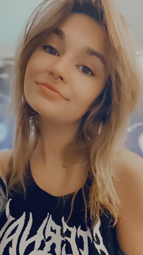 mooshySooshi free pornstar pic