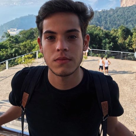 Kleber Monteiro beautiful actress pics