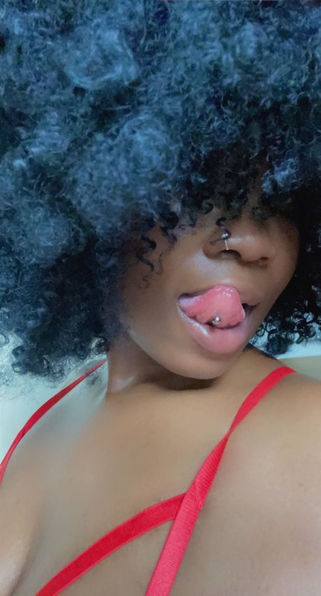 Ms ValenciaTaylor beautiful model pic