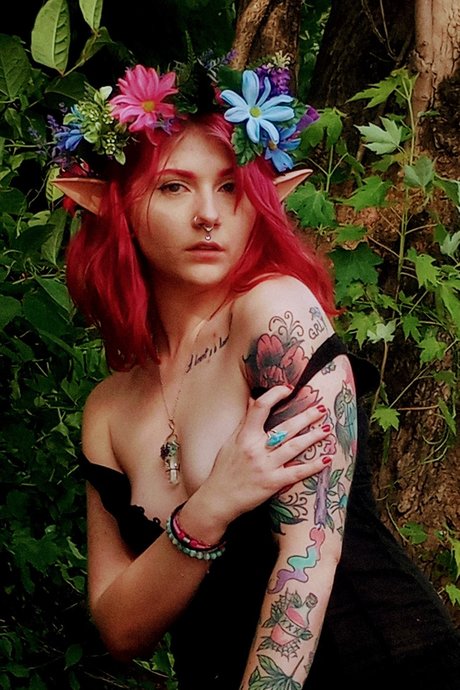 Harley Hope model sexy image