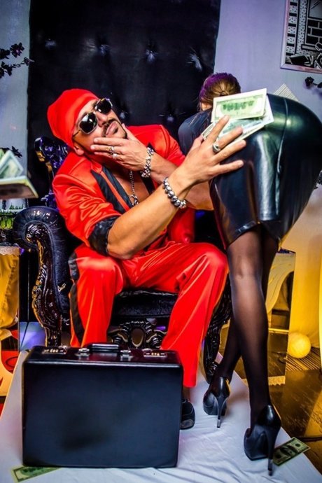 Mr Vince perfect actress pics