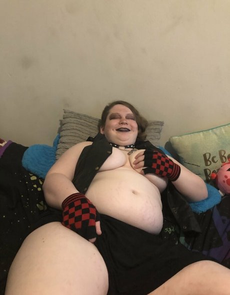 blonde milf onlyfans free images