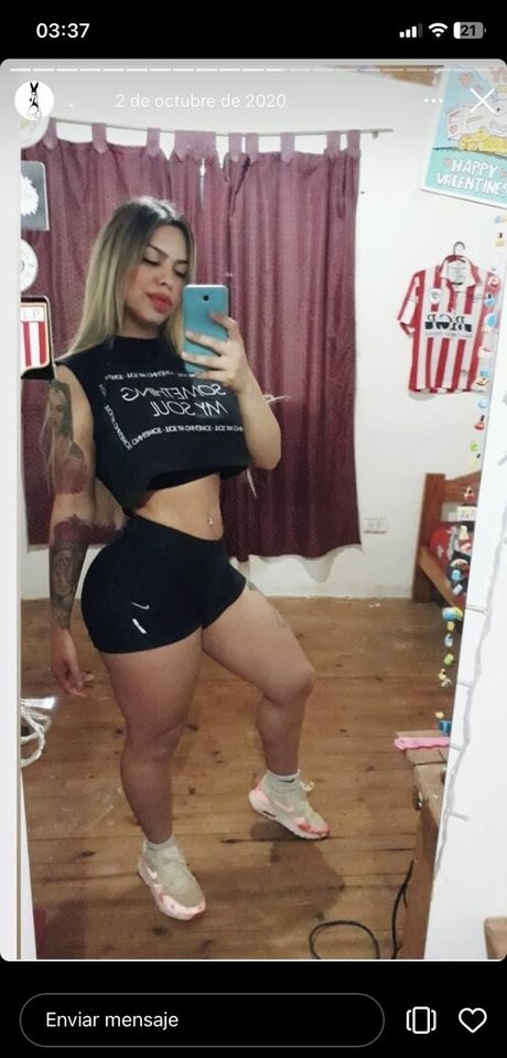 RomiGordillo7 star hot image