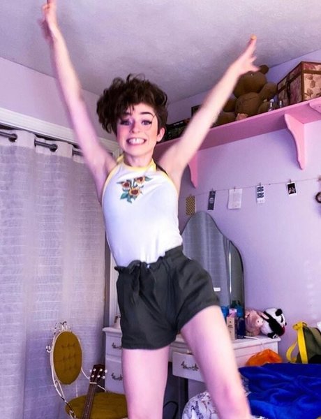 leather skirt onlyfans hot sexy pics