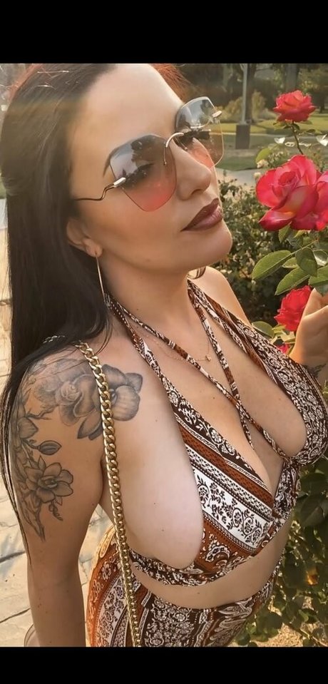 skinny model onlyfans nude photo