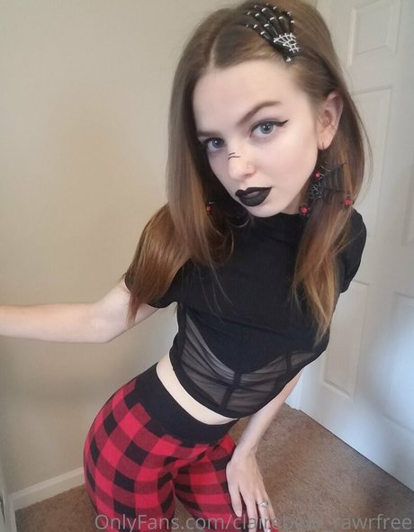 clairebear rawrfree pornstar sexy img