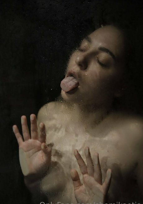 shemikaotis pornstar naked picture