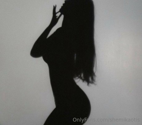 shemikaotis model nude galleries