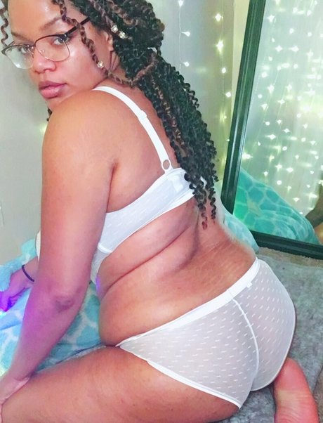 freelearalove nudes actress pic