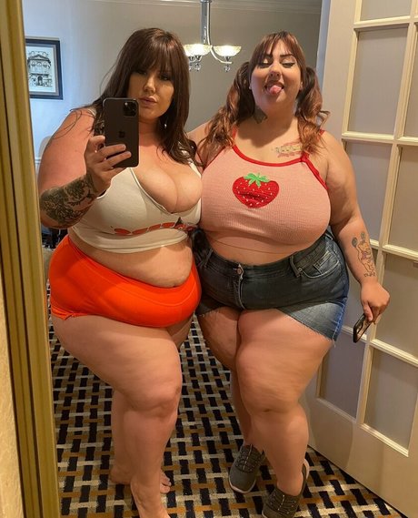 shemale outdoor onlyfans nudes pic