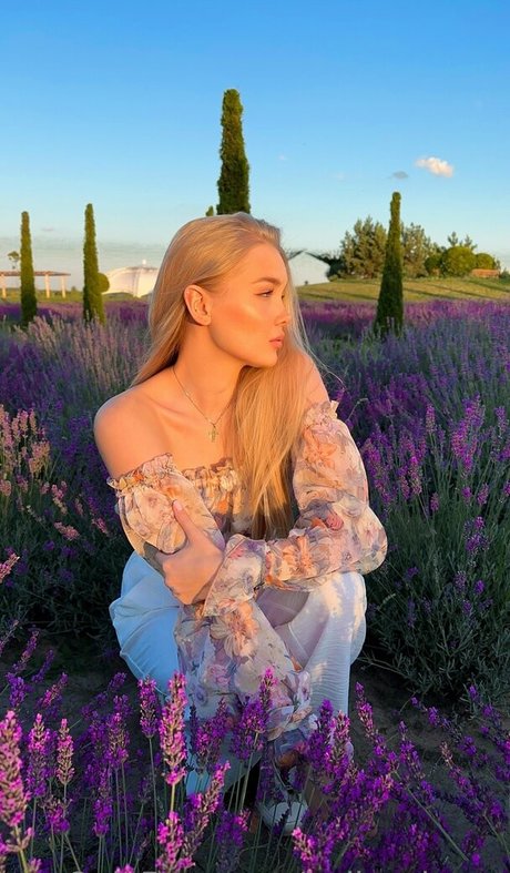 strip nude onlyfans beautiful porn pic