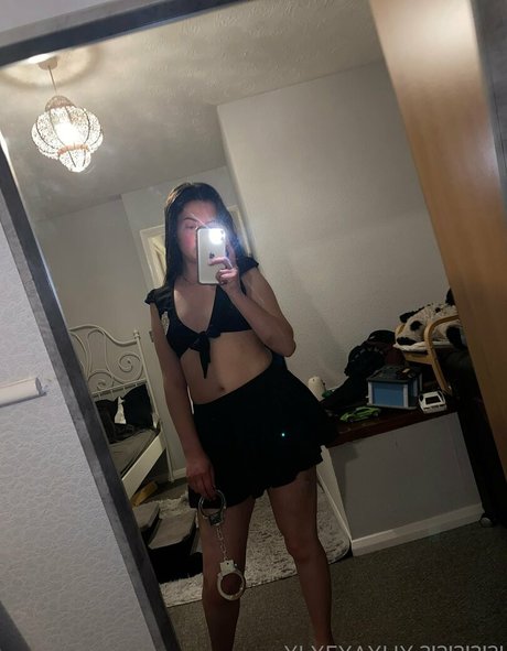 busty brunette onlyfans xxx archive