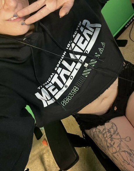 Bloodberry Tart xxx model galleries