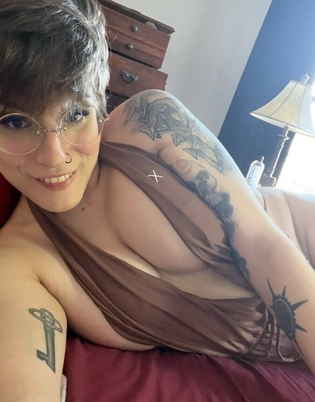 Bloodberry Tart pornographic actress pictures