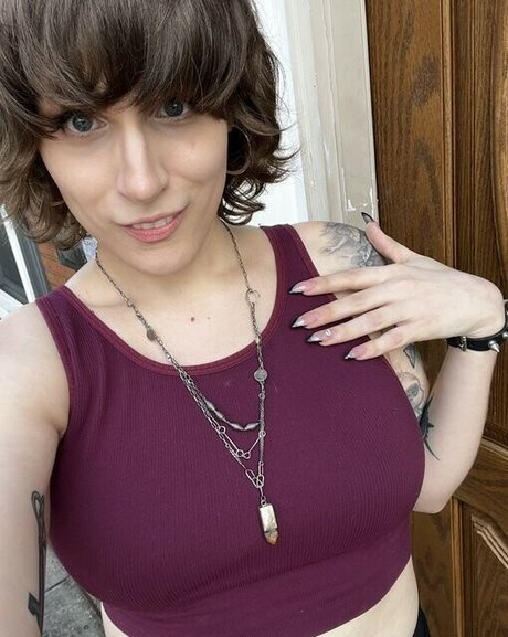 Bloodberry Tart model beautiful pics