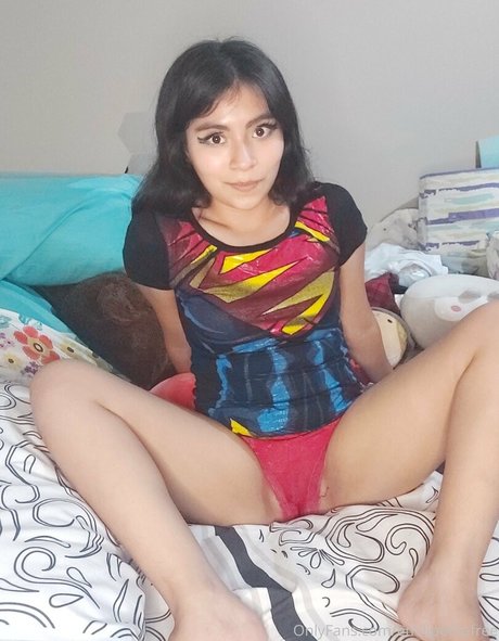 emilipetitefree top pornstar photos