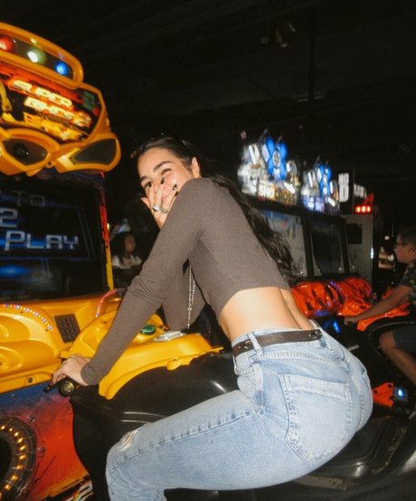 Indiana Massara nudes model img