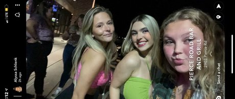 frottage onlyfans pretty img