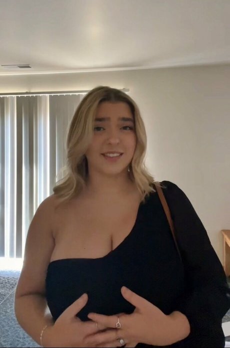 young onlyfans free sexy img