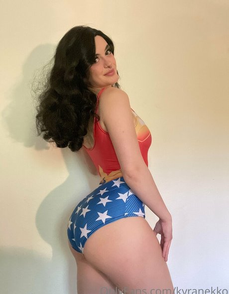 Kyranekko naked model images