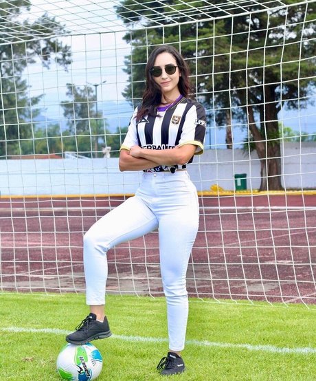 Yuu Garcia best model archive