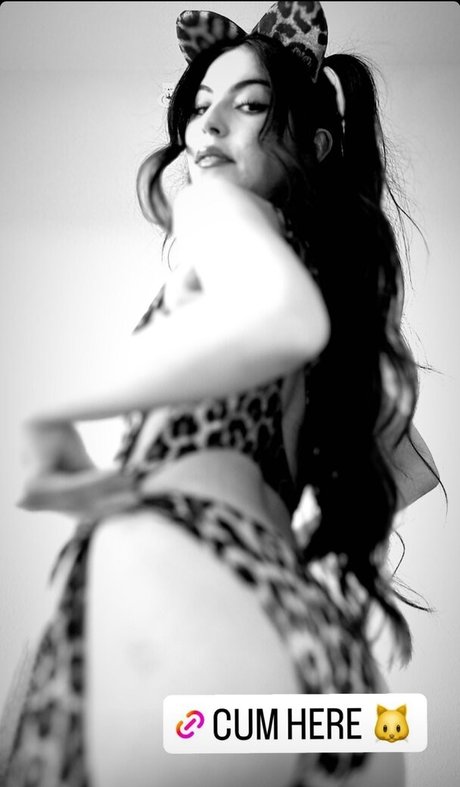 cute ladyboy onlyfans nude img