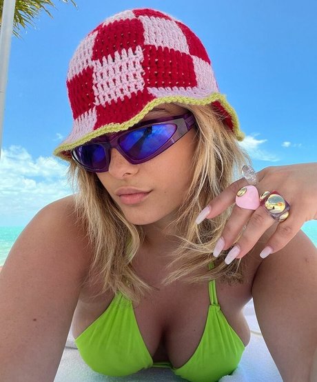 Bebe Rexha star high quality image