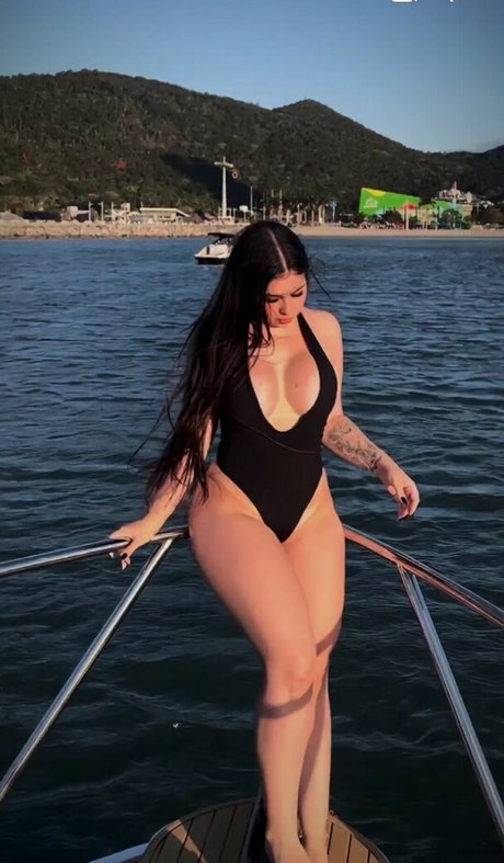 Larissa Peyerle high quality actress image